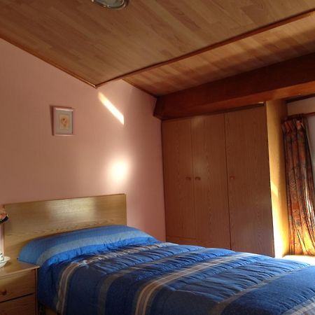La Ontina Apartman La Puebla De Valverde Szoba fotó