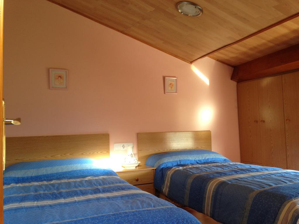 La Ontina Apartman La Puebla De Valverde Szoba fotó