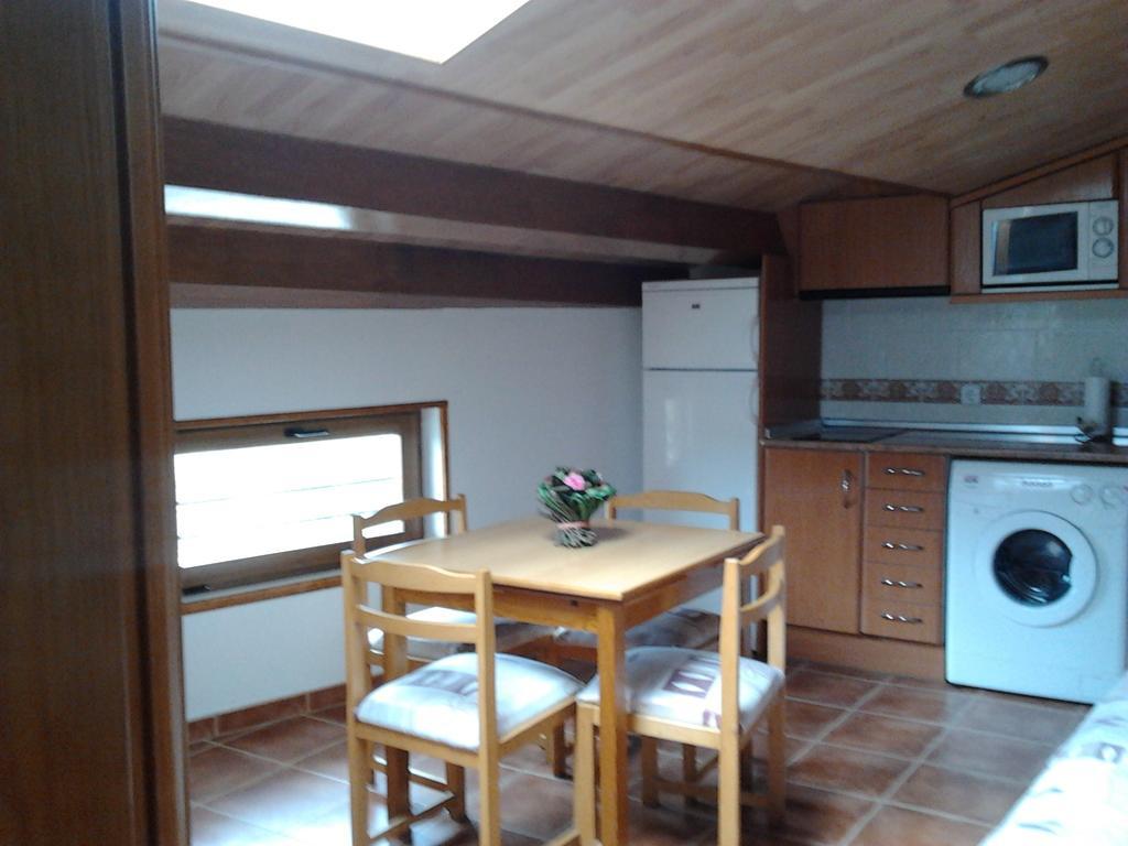 La Ontina Apartman La Puebla De Valverde Szoba fotó